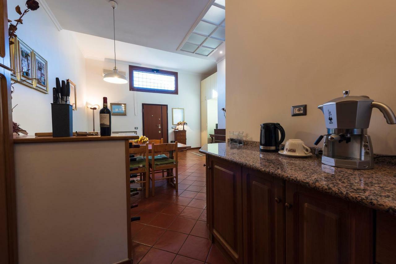 Toberto Apartment Рим Екстериор снимка