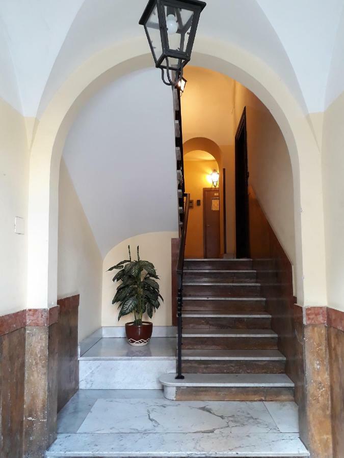 Toberto Apartment Рим Екстериор снимка